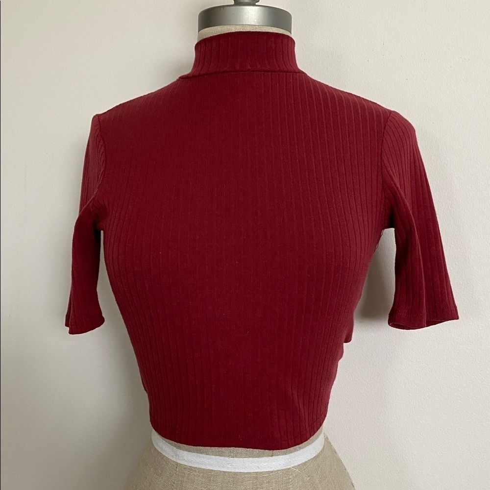 Forever 21 Raspberry Red Ribbed Tie-Back Crop Top - Picture 2 of 5